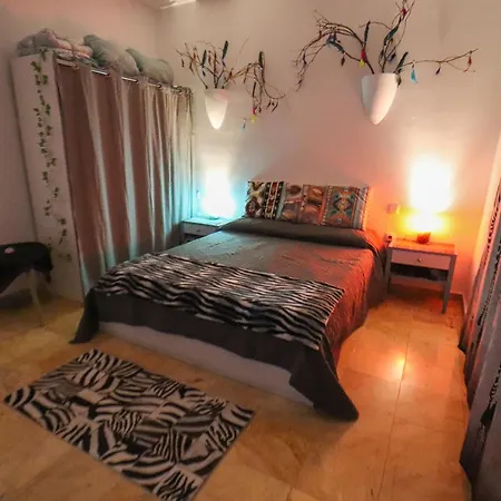 فندق مبيت وإفطار En Lanzarote Afrika Zen *